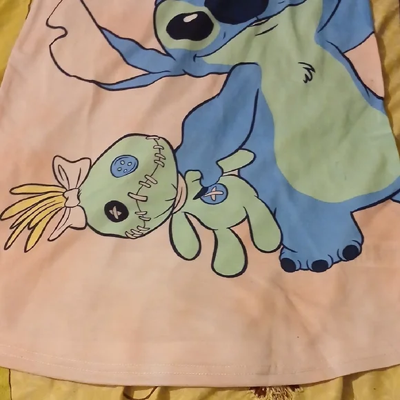 Girls Disney Stitch Pajamas - Picture 4 of 5